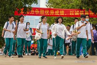 弗林蓬谈效力利物浦的可能性：伟大的俱乐部，谁知道未来会怎样？